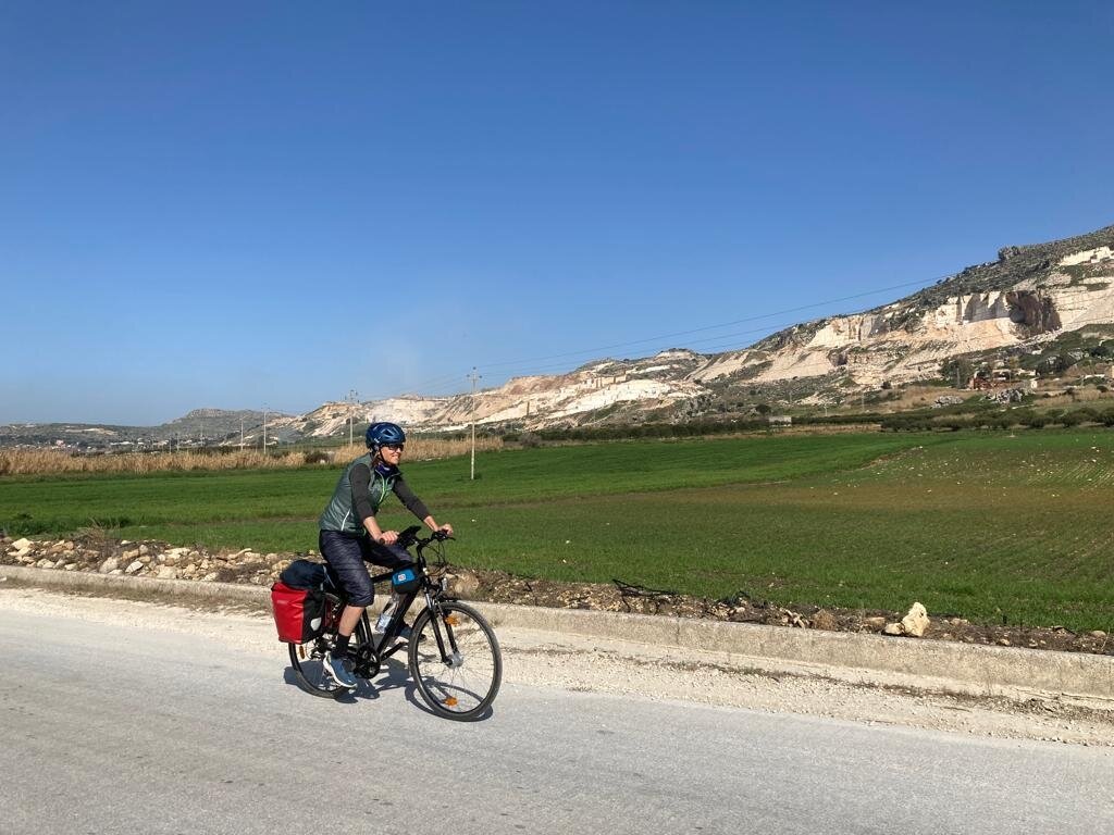 RENT BIKE PALERMO Tour bike in nSicily by Sicilia a Ruota libera Noleggio gravel sicilia