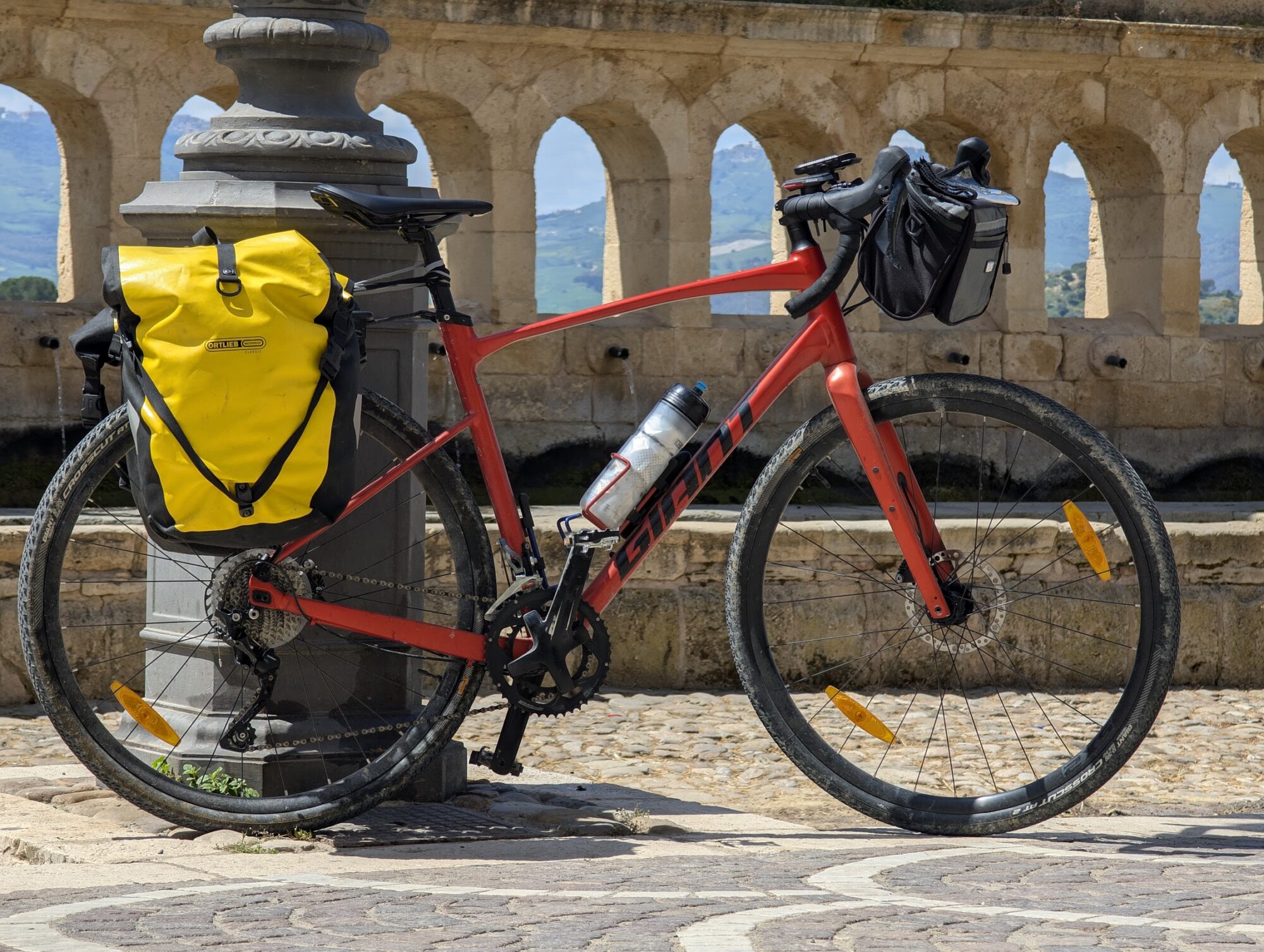 rental gravel bike in sicily